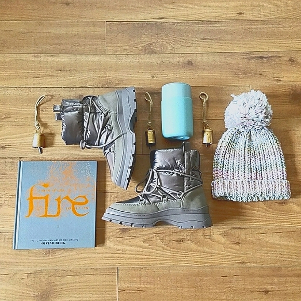 Joe Fresh Metallic Gray Winter Rain Boots
